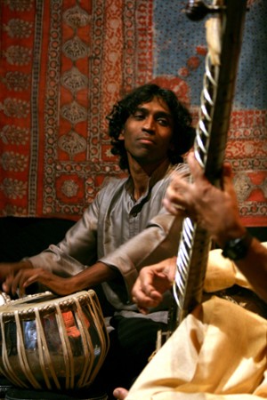 22 - Prabhu Edouard au Tabla
